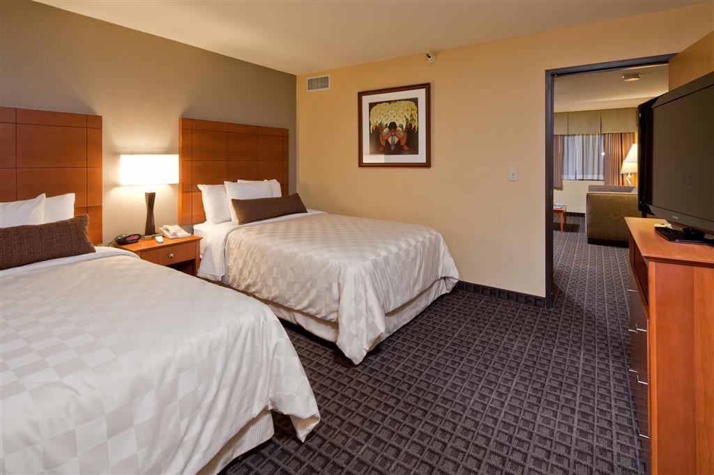 Best Western Plus Scottsdale Thunderbird Suites Bilik gambar